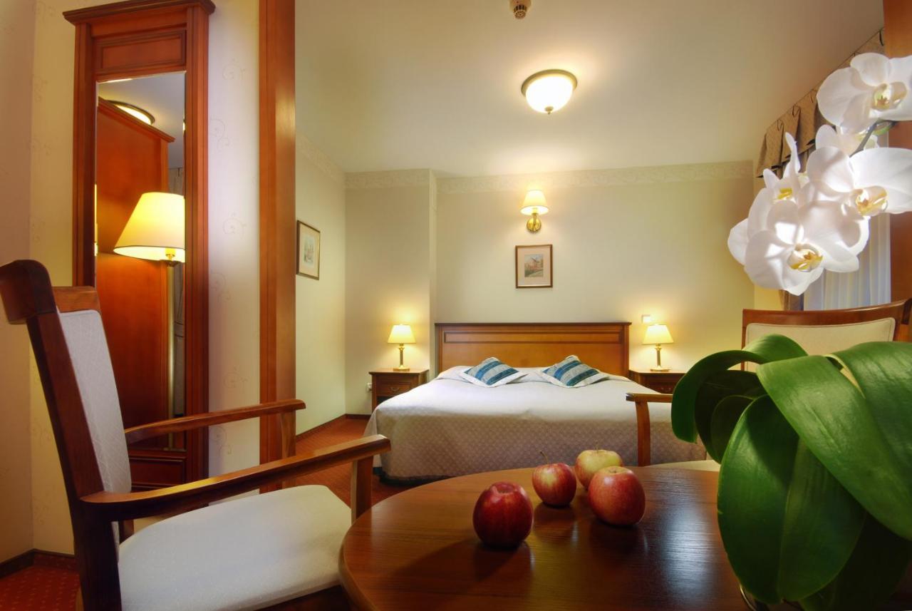 Hotel Basztowy Sandomir Extérieur photo