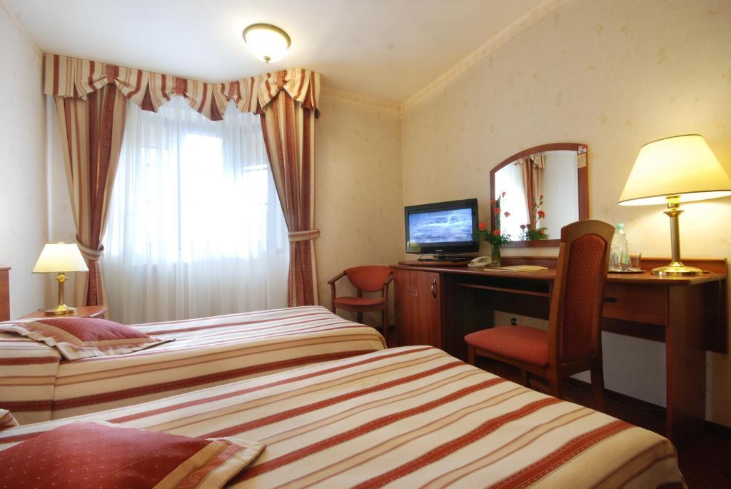 Hotel Basztowy Sandomir Chambre photo